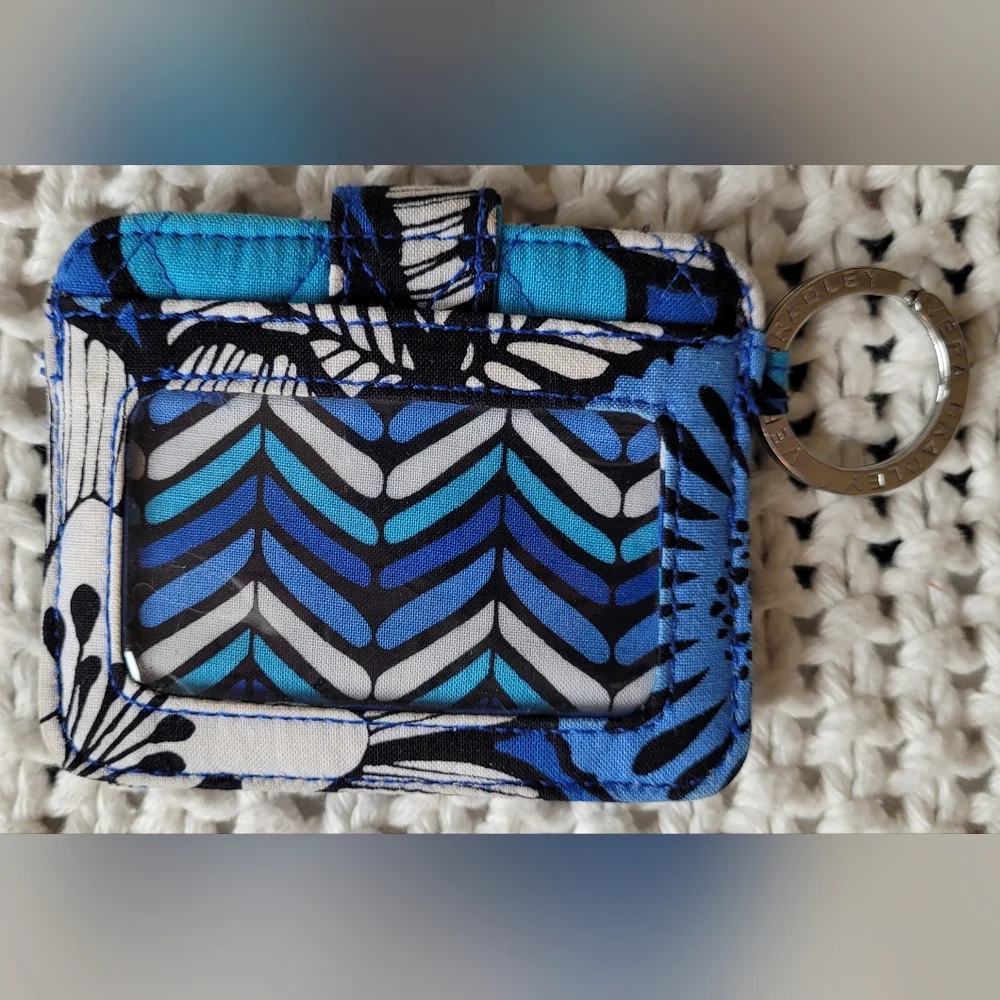 Vera Bradley Quilted Blue Bayou Floral/Herringbone Keychain Card Holder - Picture 1 of 11